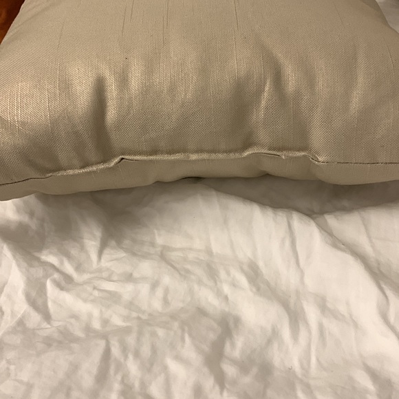 2 pack HC Textured Metallic 18" Square Decorative Pillow Rose Gold - Picture 9 of 9